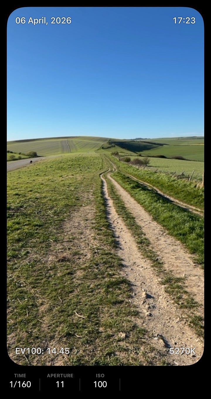 The view and the resulting image of Steepdown Hill, on Harman Azure