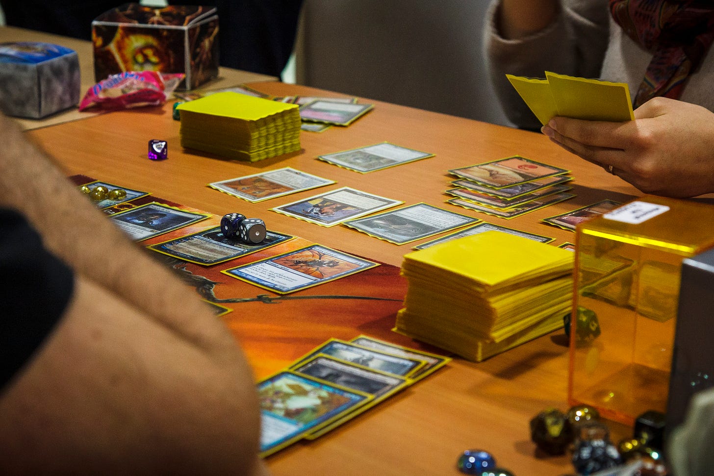 File:Magic the Gathering - Commander.jpg - Wikimedia Commons