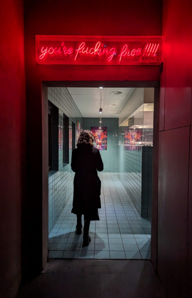 SL at entrance of Crackers, Berlin