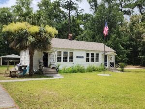 Escape from New York Socialism: Fed up with NYC? Discover Daufuskie Island, a Carolina refuge of freedom, faith, and fried flounder.