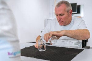 A patient treated with the NG101 antibody during occupational therapy. (Image: University Hospital Balgrist) A patient treated with the NG101 antibody during occupational therapy. (Image: University Hospital Balgrist)