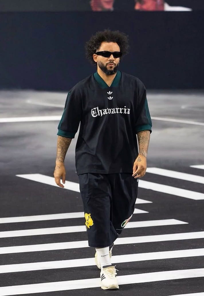 Image 1 of 14 Image 1 of 14