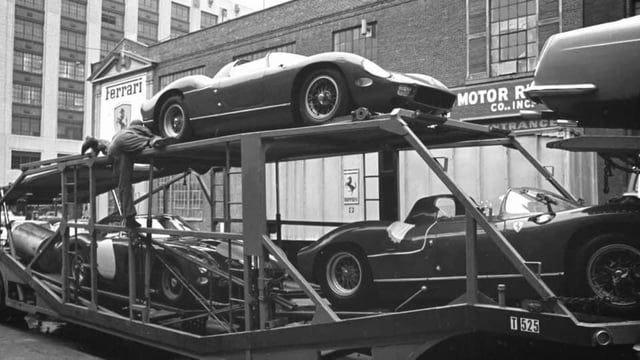 Luigi Chinetti Motors in Manhattan (the exclusive U.S. Ferrari  importer/dealer for many years) 1960's : r/Ferrari