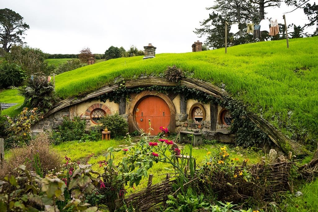 How to Visit the Hobbiton Movie Set in New Zealand