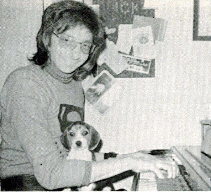 X-post from Old School Cool: Barry Manilow with his beagle puppy ...