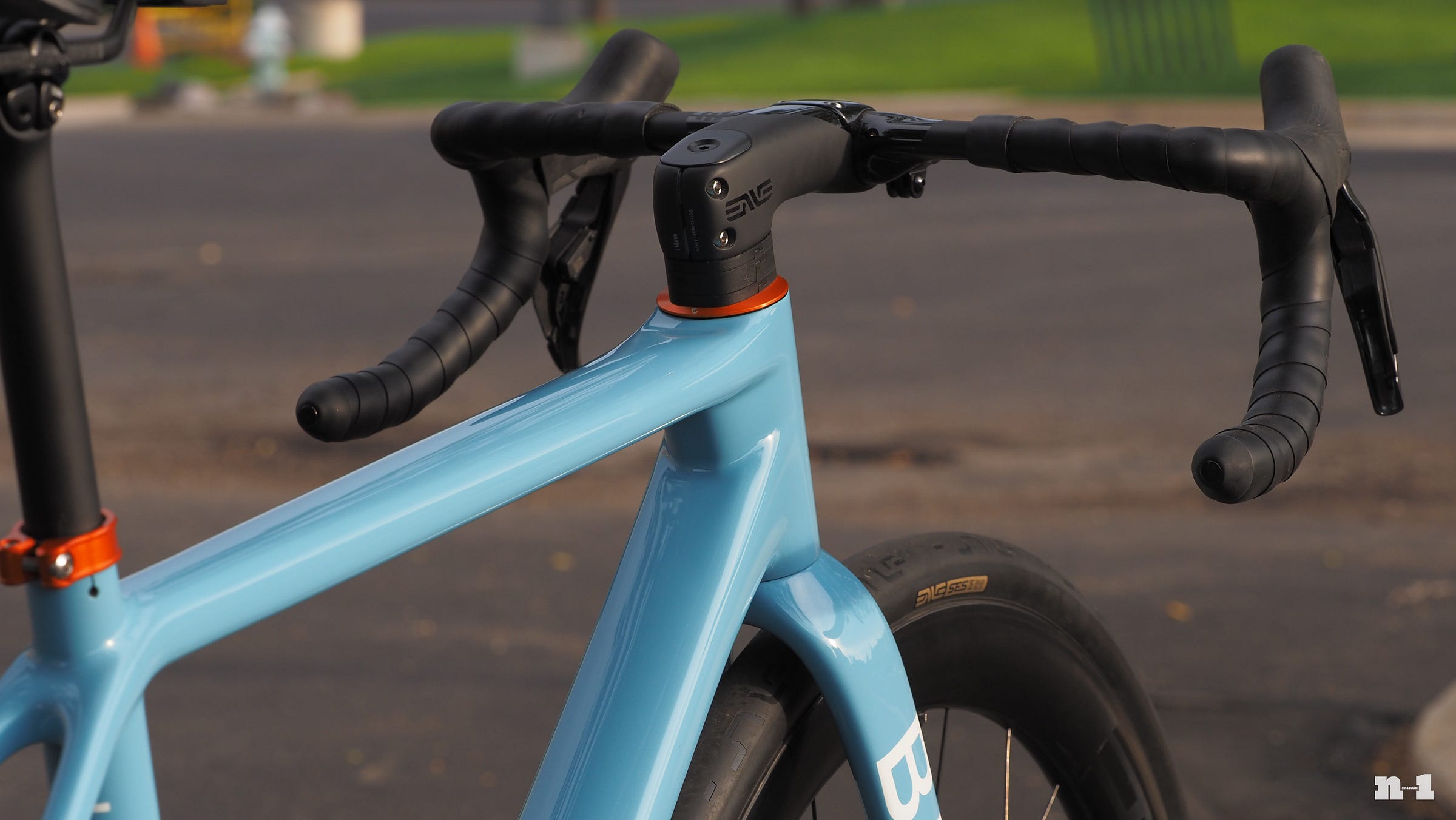 Bridge Bike Works Surveyor Wolf Tooth Components headset