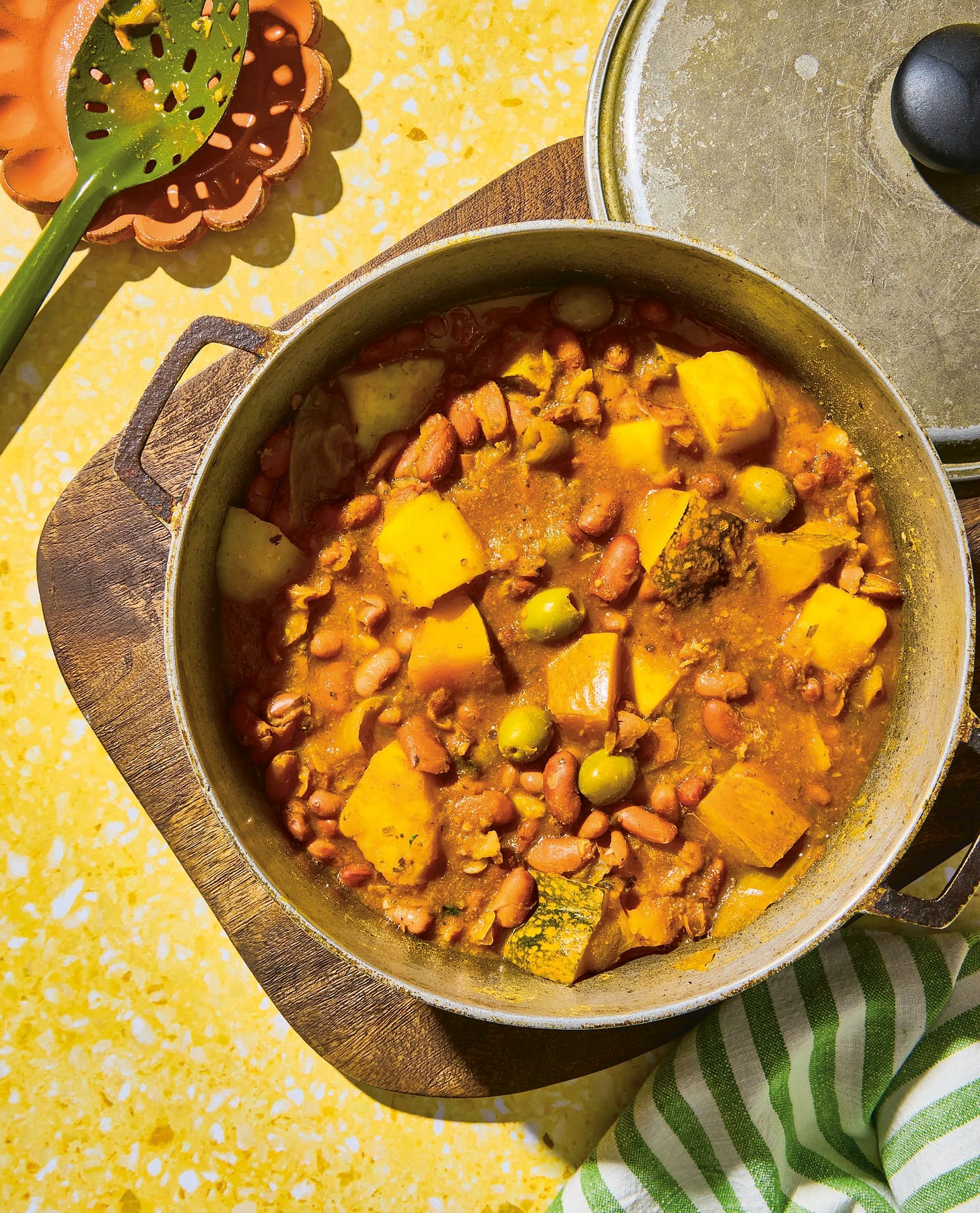 Stewed beans from Cooking con Omi. Stewed beans from Cooking con Omi.