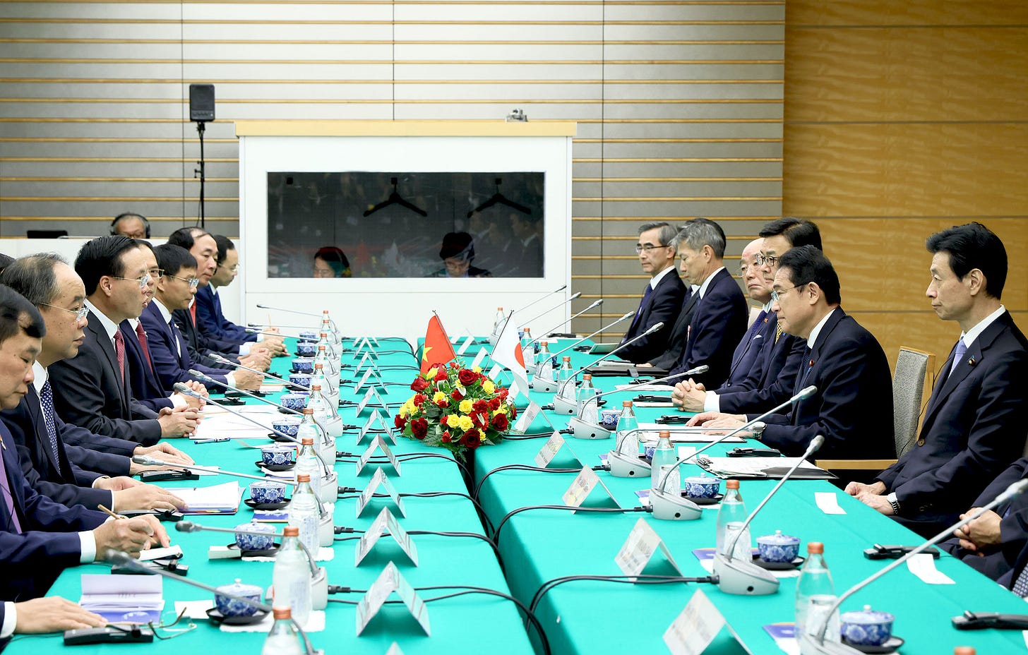 3Japan-Viet Nam Summit Meeting (3)