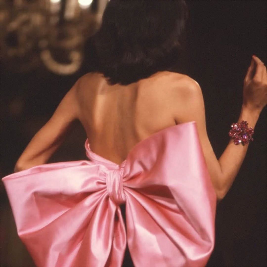 yves saint laurent fall winter 1983 haute couture pink bow dress