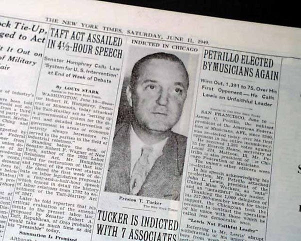 La imagen muestra un recorte de periódico con varios artículos y titulares. El enfoque central es un artículo con una fotografía de Preston Tucker. El titular sobre la foto dice “TUCKER IS INDICTED WITH 7 ASSOCIATES”. Debajo de la foto, hay texto relacionado con el artículo, pero no es completamente legible debido a la resolución de la imagen. Hay otros artículos alrededor de esta pieza central. La imagen muestra un recorte de periódico con varios artículos y titulares. El enfoque central es un artículo con una fotografía de Preston Tucker. El titular sobre la foto dice “TUCKER IS INDICTED WITH 7 ASSOCIATES”. Debajo de la foto, hay texto relacionado con el artículo, pero no es completamente legible debido a la resolución de la imagen. Hay otros artículos alrededor de esta pieza central.