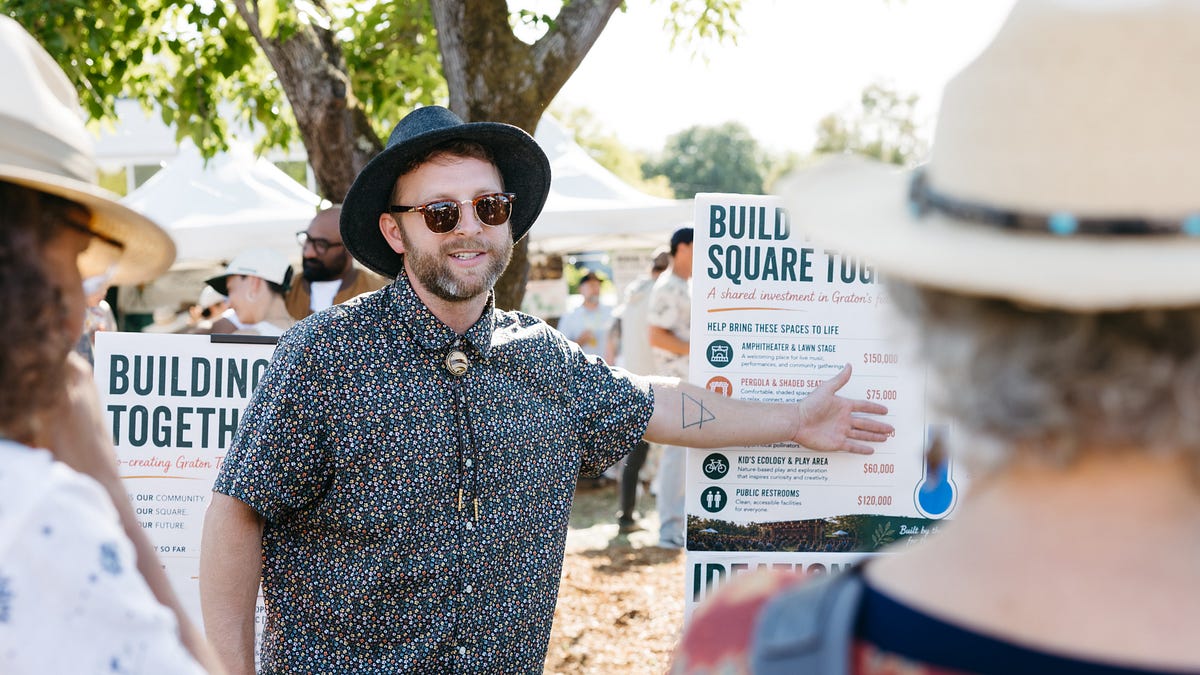 Graton community rallies around its Town Square and the new Graton Station coffee shop project