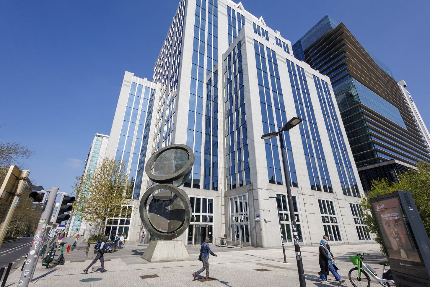 Article header Article header