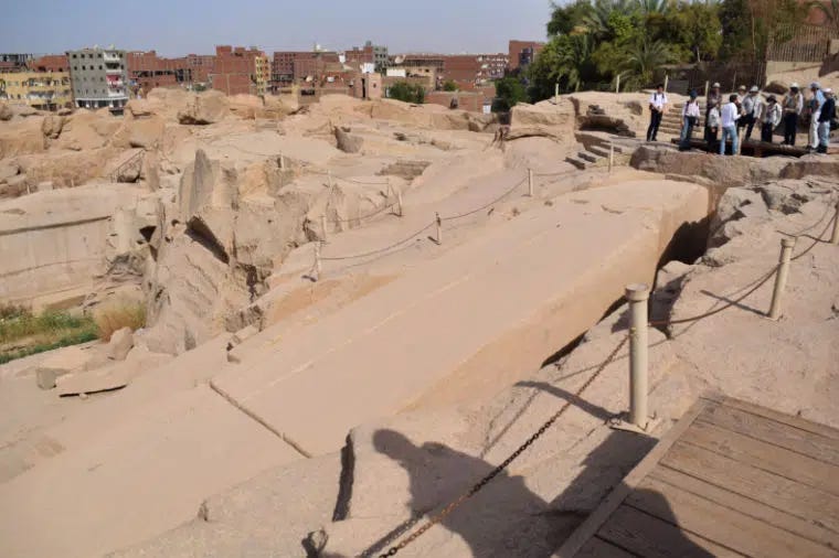 Obelisco Inacabado Aswan Egito