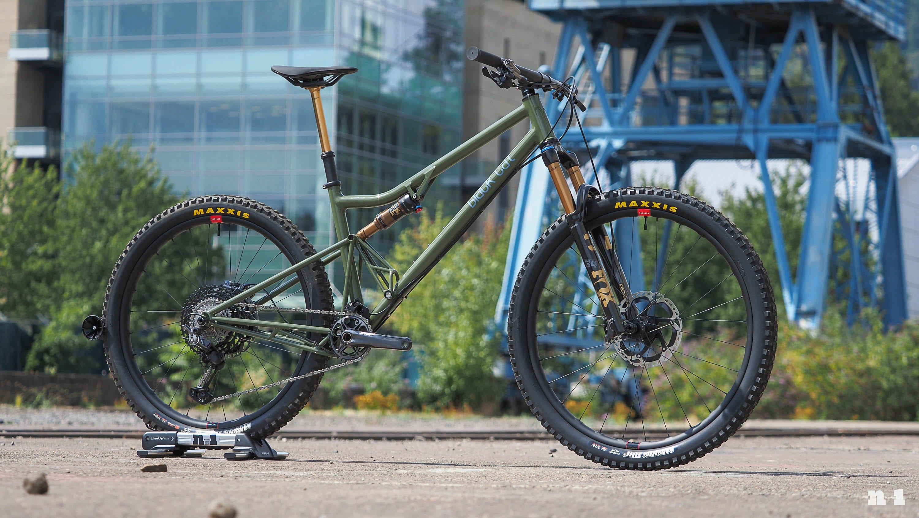 Black Cat Bicycles full-suspension mountain bike
