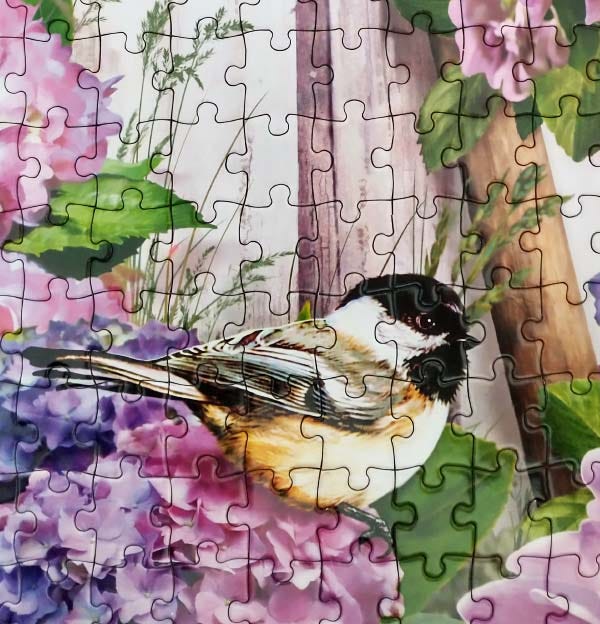 Vermont Christmas Company Cardinals and Friends Jigsaw Puzzle