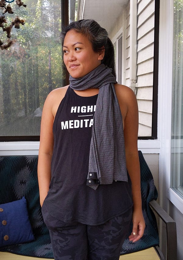 How to Wear lululemon Vinyasa Scarf One Over Back Dangle How to Wear lululemon Vinyasa Scarf One Over Back Dangle