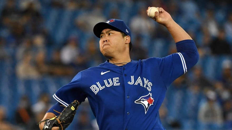 Blue Jays place Hyun Jin Ryu on 10-day IL with neck tightness