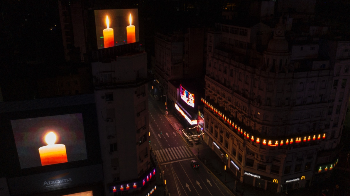 A view from above of a city street at night

AI-generated content may be incorrect.