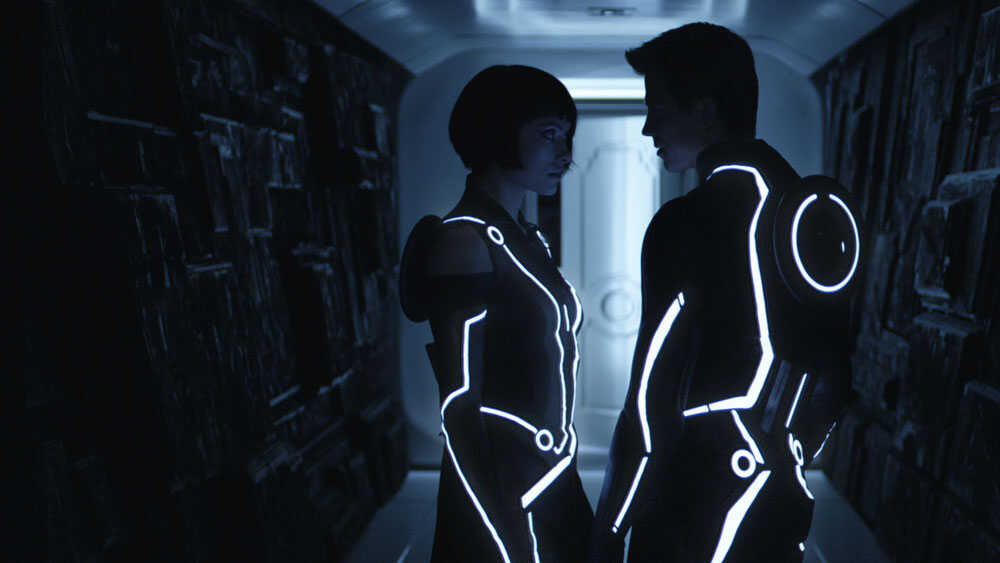Movie Review - In 'Tron' Reboot, A Dubious Legacy Re-Digitized : NPR