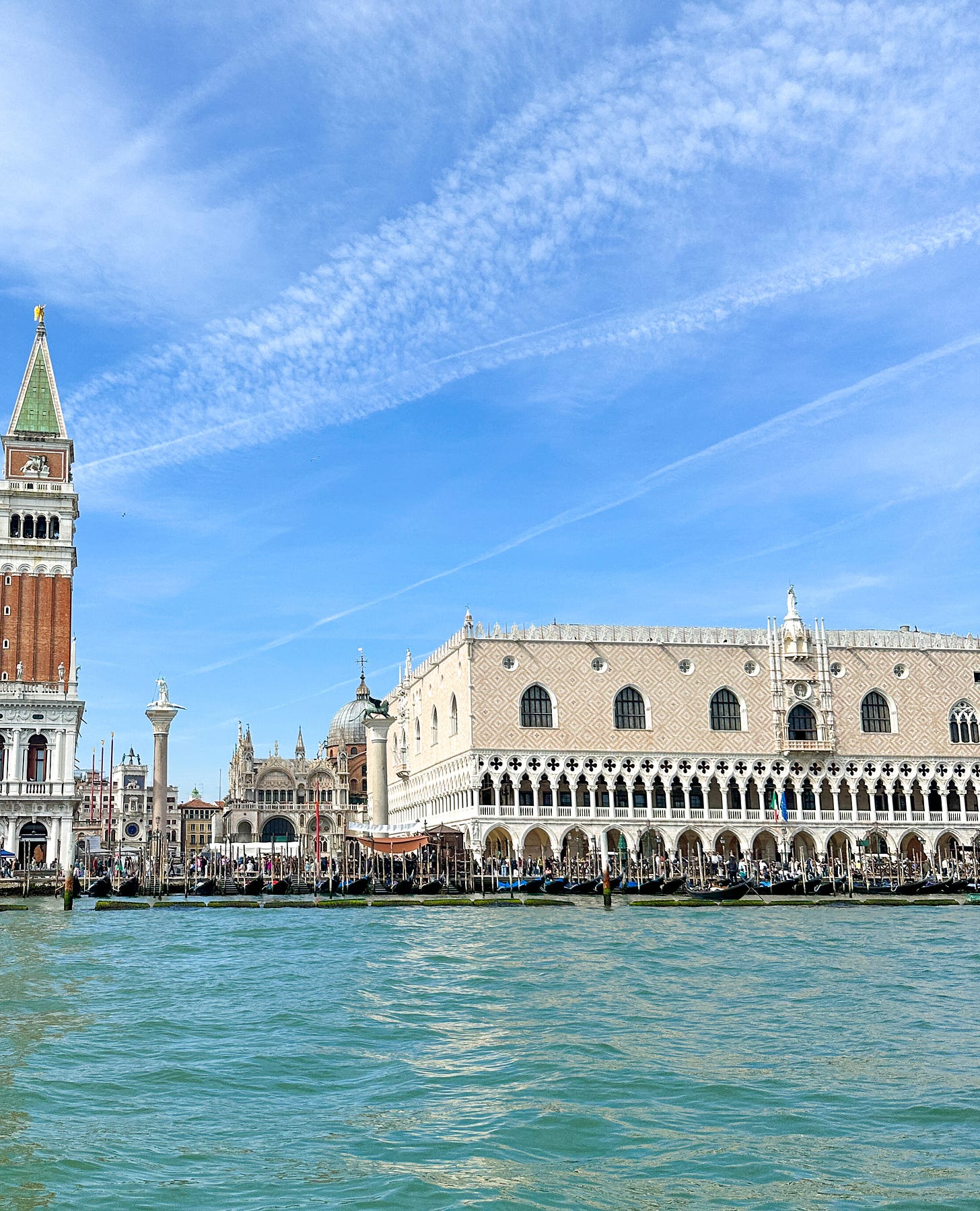this is a picture of doge's palace (palazzo ducale) in the best venice travel guide for italy