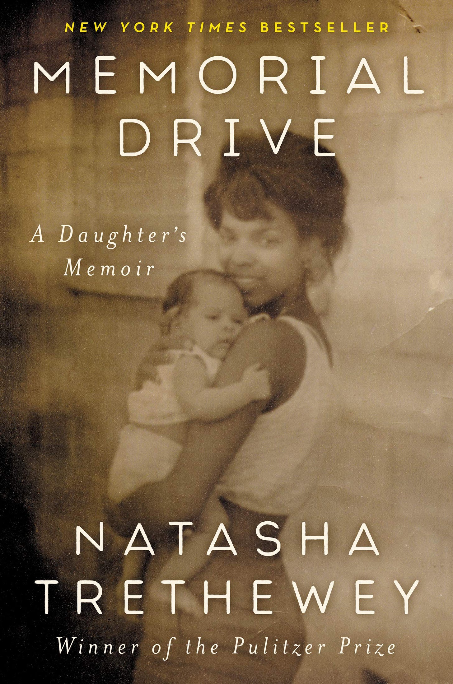 Memorial Drive: A Daughter's Memoir: Trethewey, Natasha: 9780062248572:  Amazon.com: Books