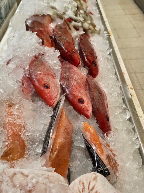 Food options, Mercado Medellín