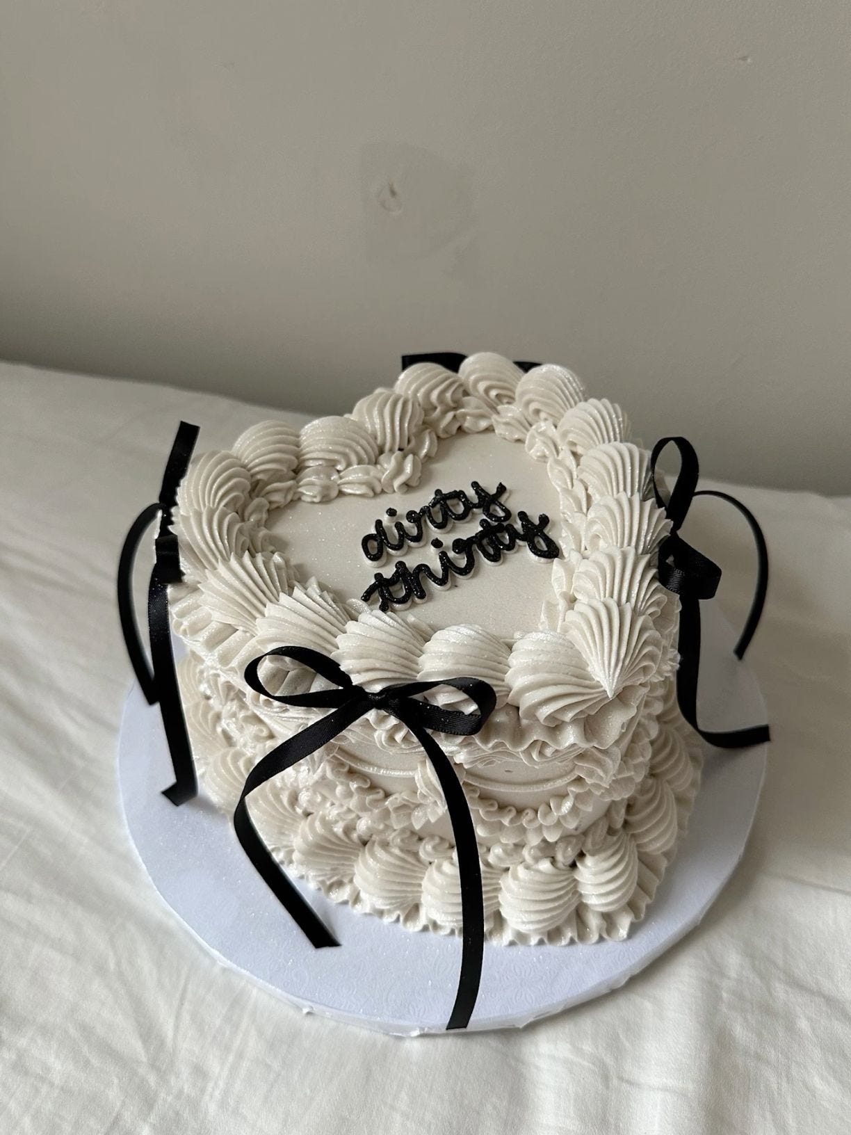 elegant 30s cake💝