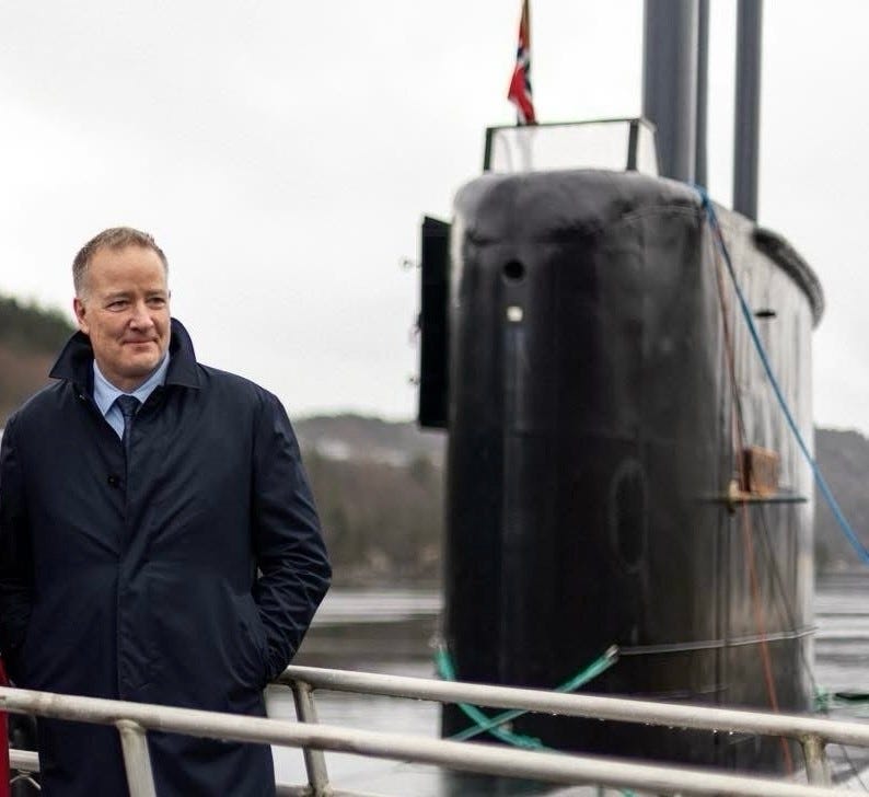 Secretary of State Fuhr visits Norway and Germany to strengthen defence ...