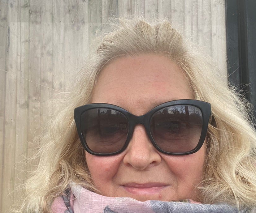 Living: Connecting & Creativity 