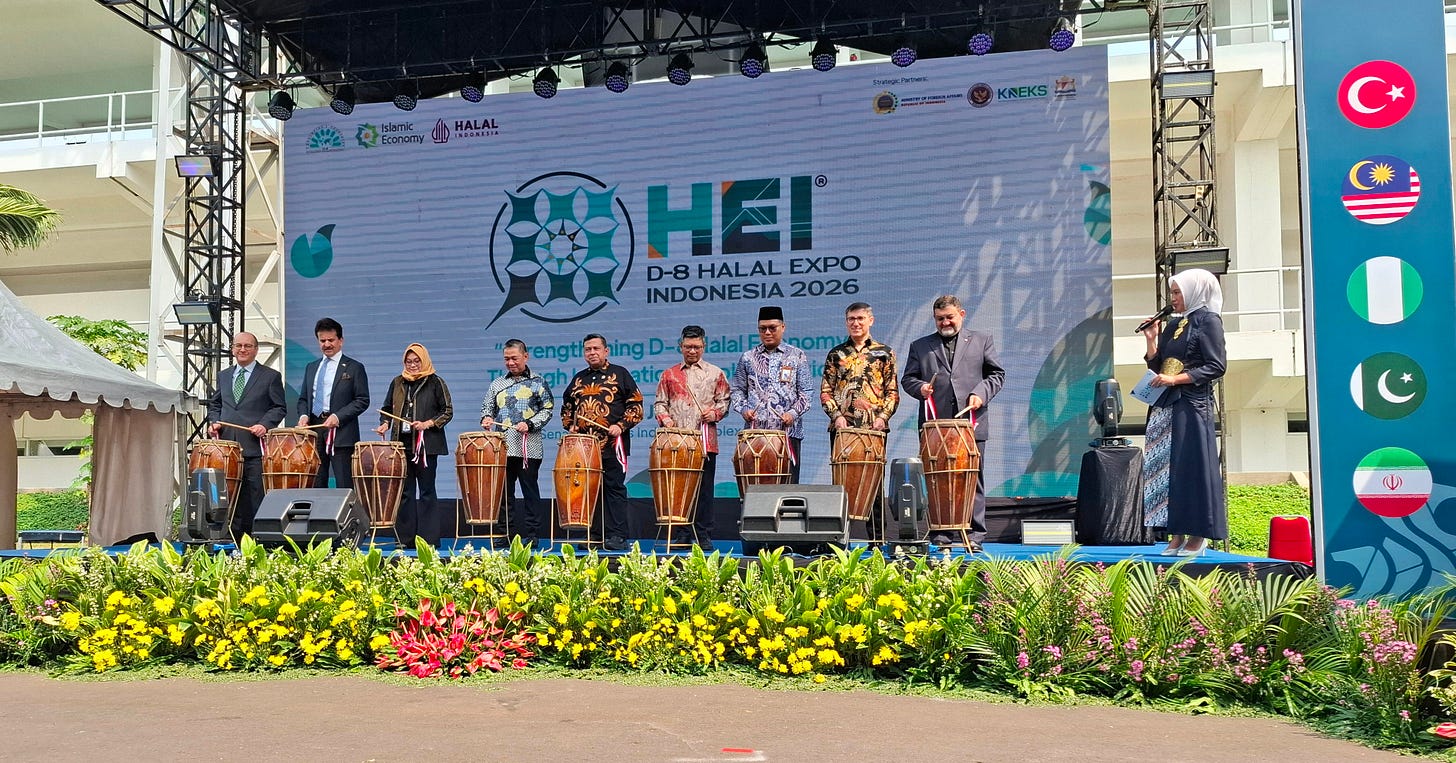 Ambassadors from D-8 member states and event organizers officially open the D-8 Halal Expo Indonesia 2026 Ambassadors from D-8 member states and event organizers officially open the D-8 Halal Expo Indonesia 2026