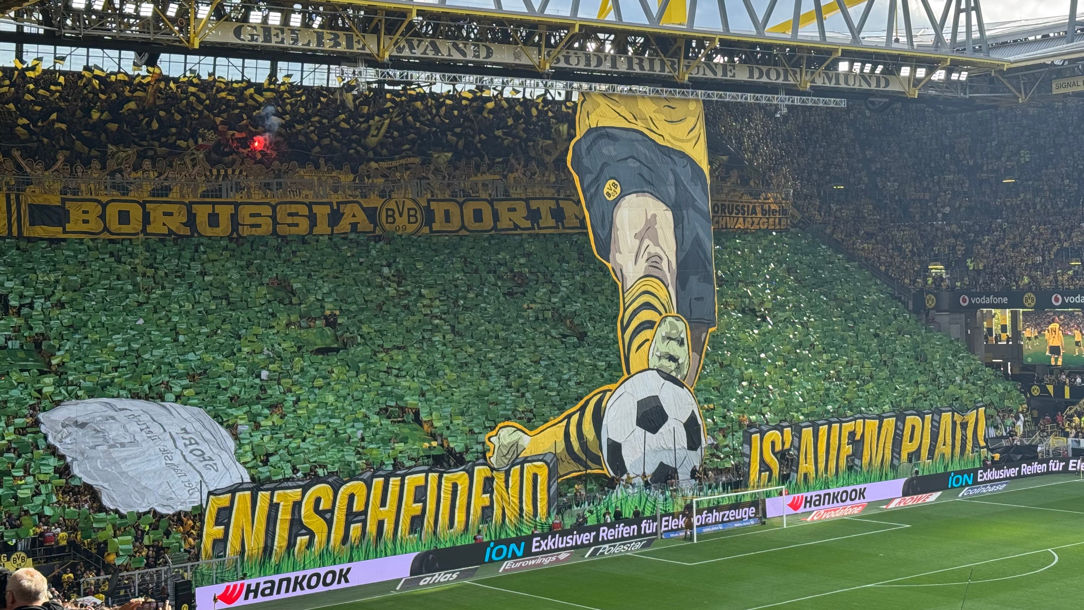 Paris Brunner: Borussia Dortmund's prolific 'problem child' \u0026 Germany U17  hero who faces an uncertain future | Goal.com US, image size:3693x2077