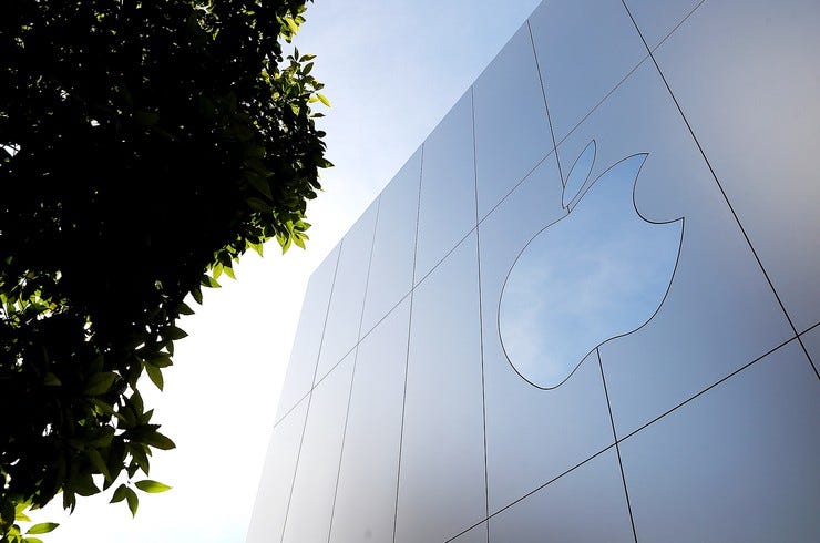 Apple logo store 2018 billboard 1548