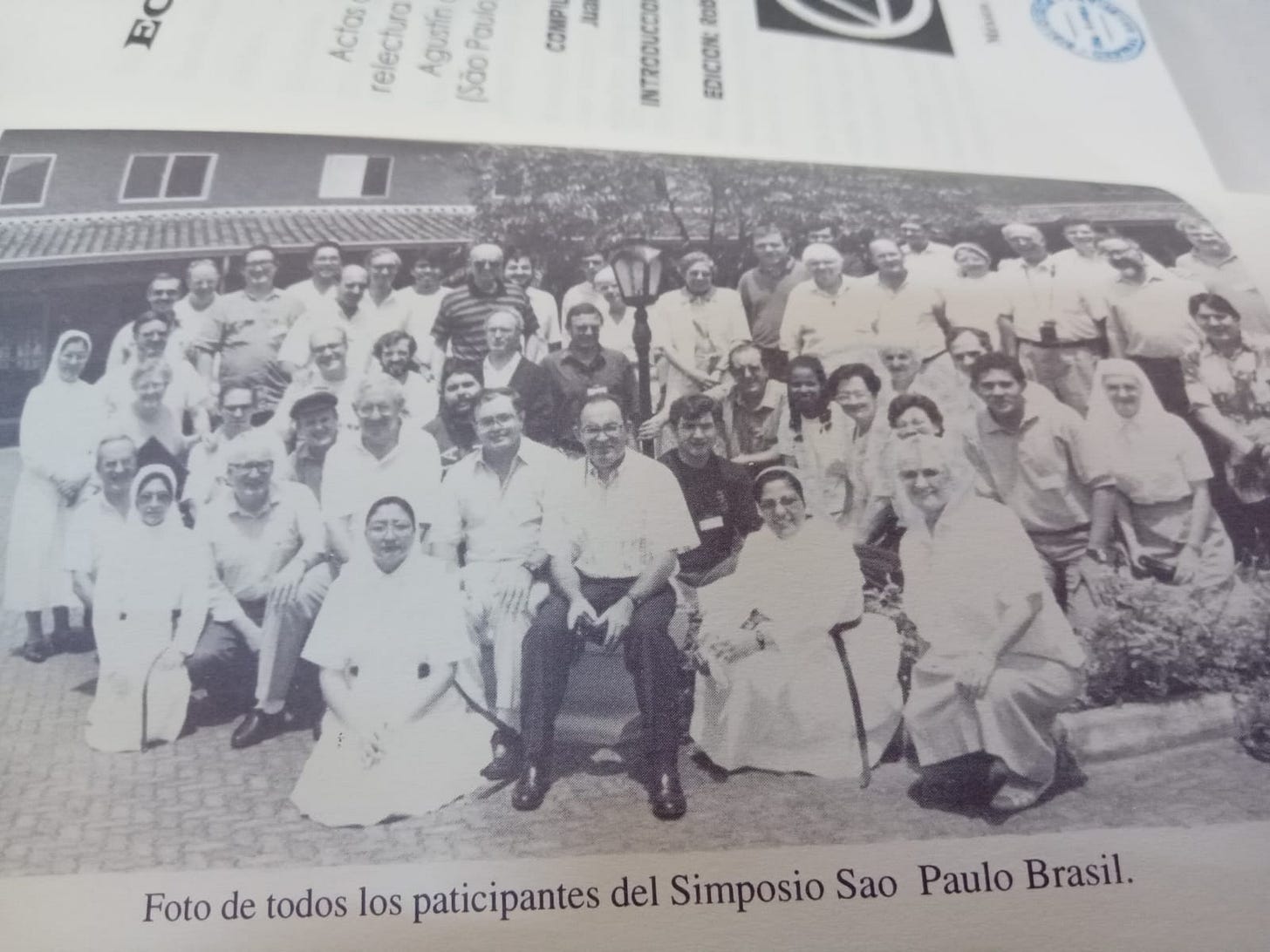 A group of people posing for a photo

AI-generated content may be incorrect.