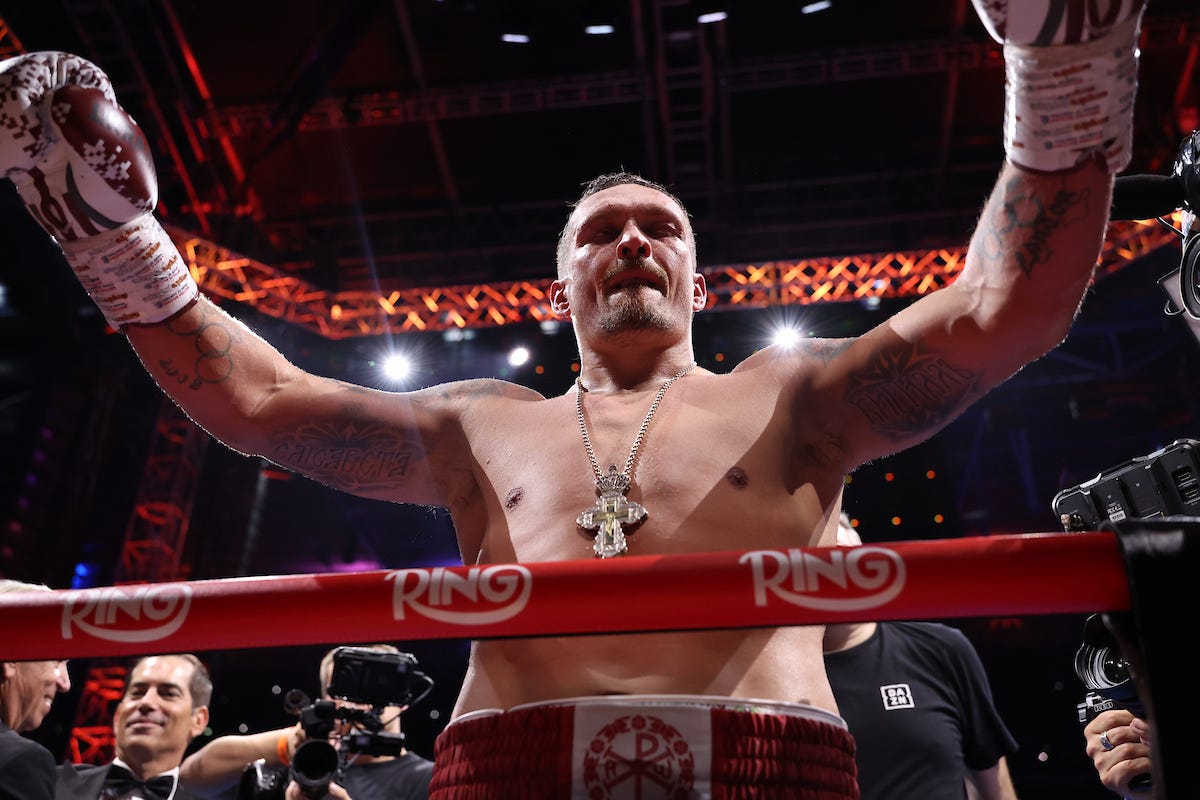 Notebook: Bad back sidelines Usyk as he contemplates next move