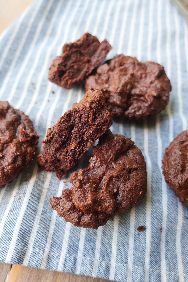 toaster oven brownies in cupcake liners