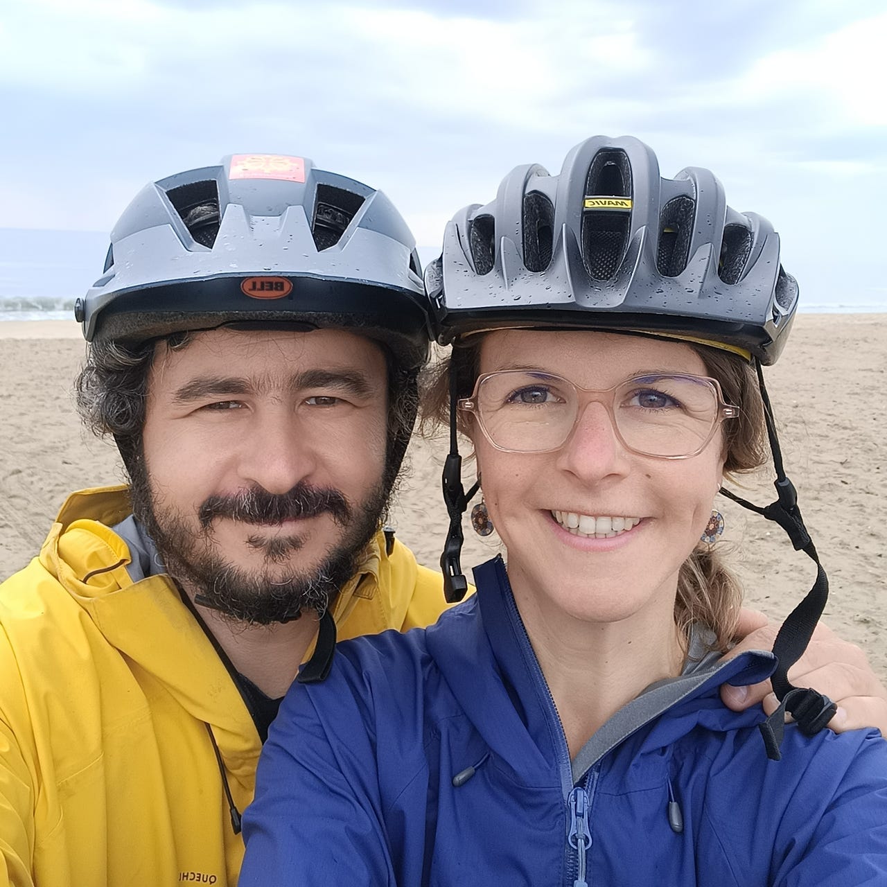 Julie & Flo à vélo logo