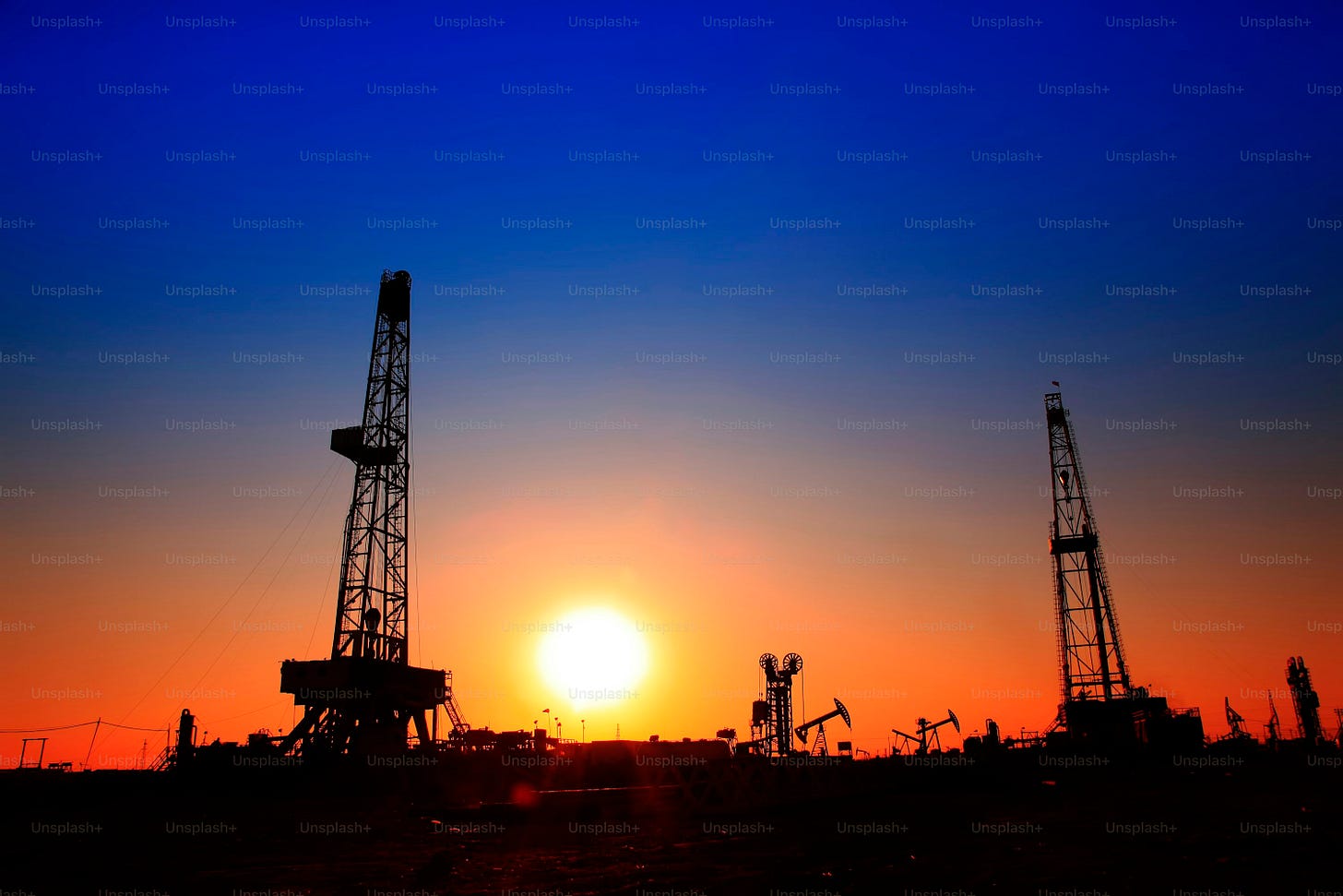 The silhouette of tower type pumping unit