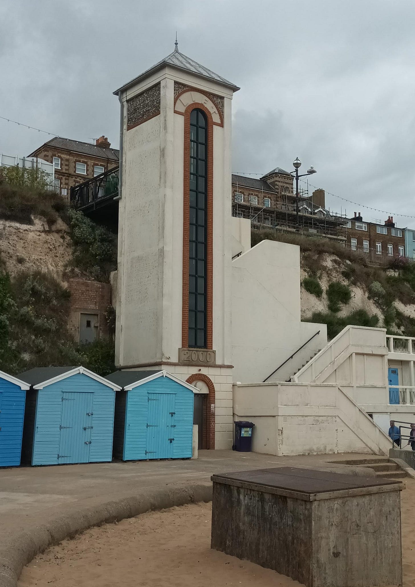 Cliff lift at Broadstairs, 2000, two blue beach huts to the left