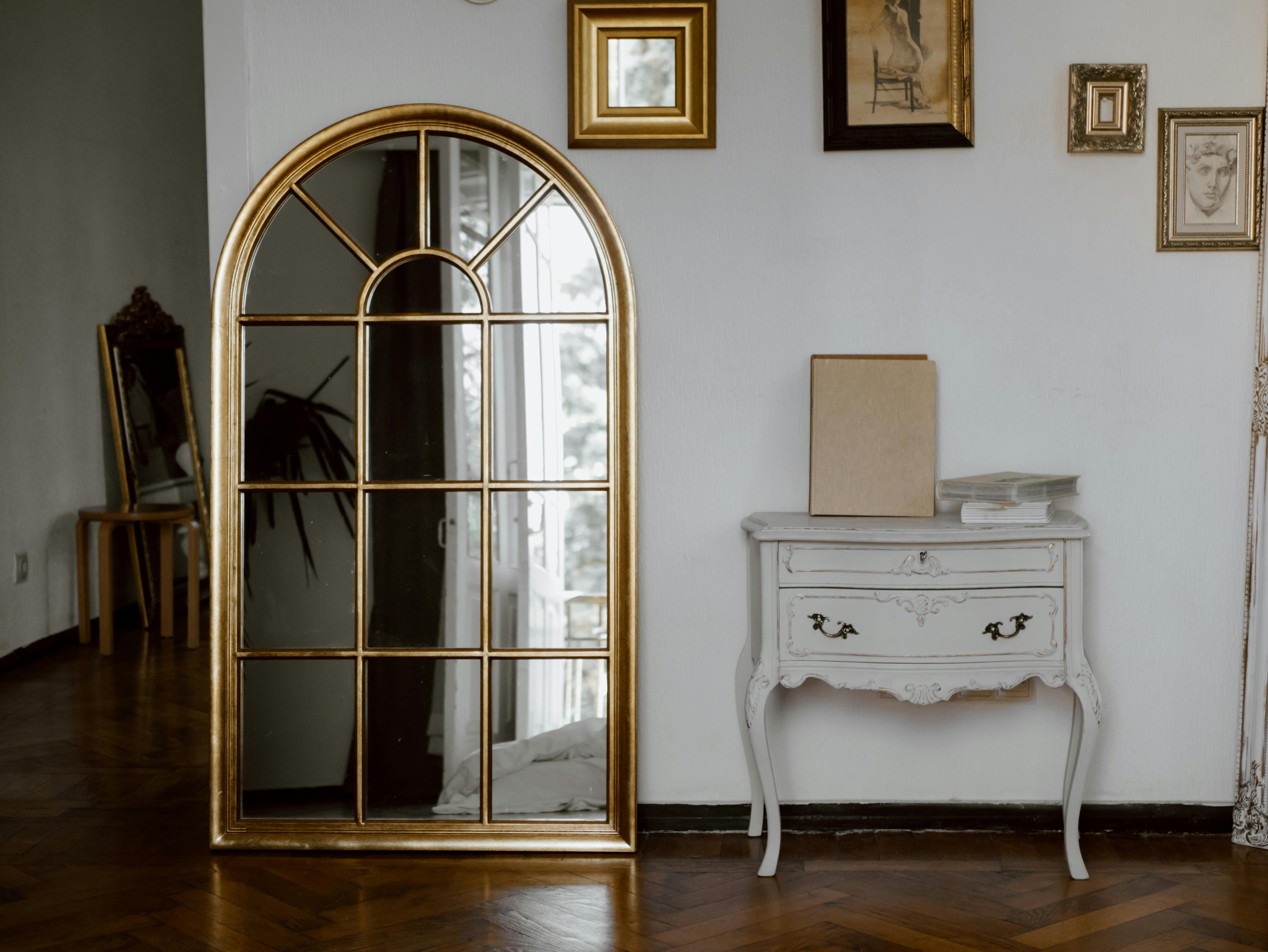 How to Create a Cozy Interior Like a French Girl