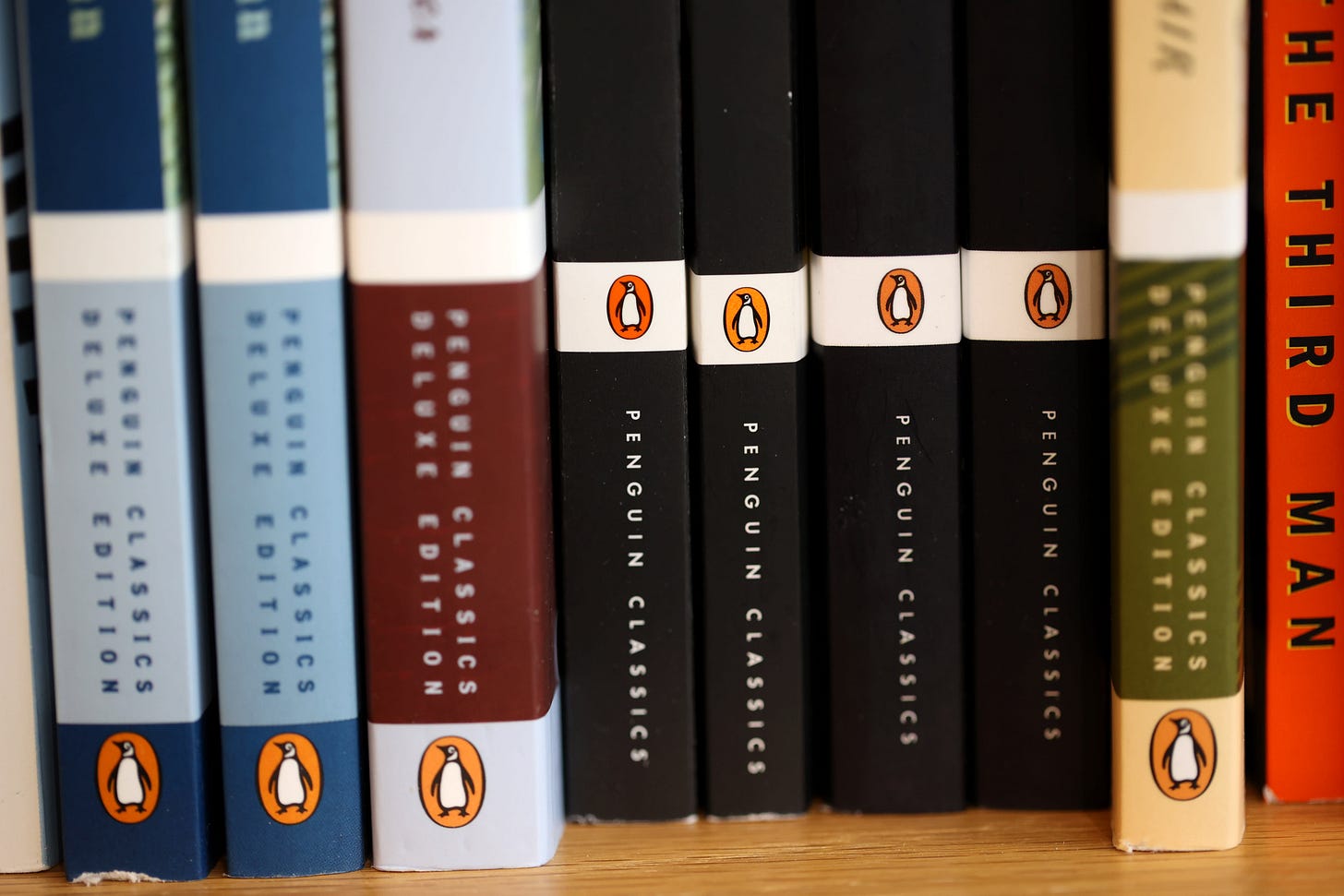 Paramount scraps deal to sell Simon & Schuster to Penguin Paramount scraps deal to sell Simon & Schuster to Penguin