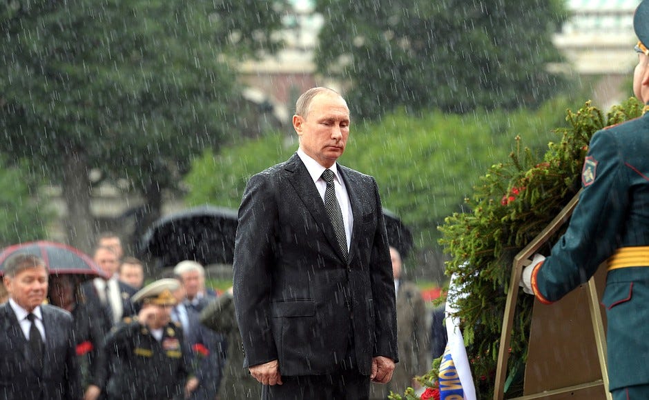 Wreath-laying ceremony at Tomb of Unknown Soldier | President of Russia