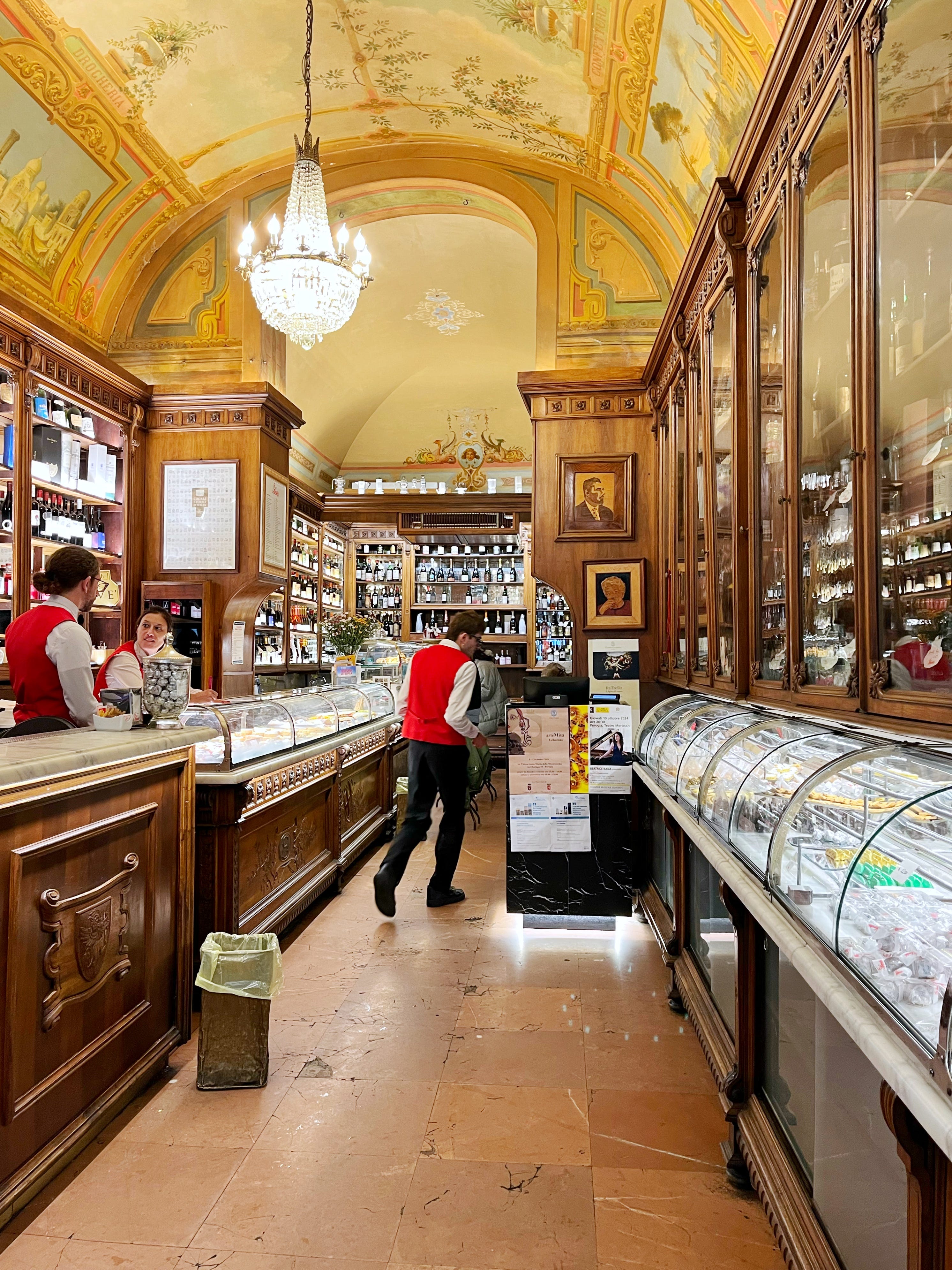 72 Hours in Perugia - by Laura Itzkowitz, image size:2983x3977