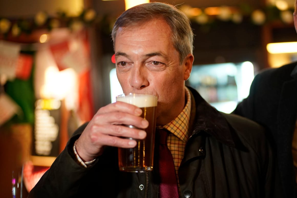Brexit Party Leader Farage Campaigns