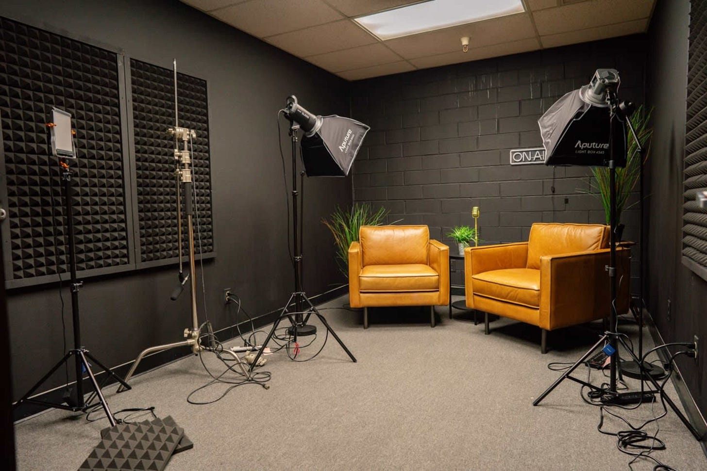 Professional Podcast Studio Professional Podcast Studio