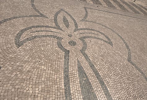 Calçadas and azulejos