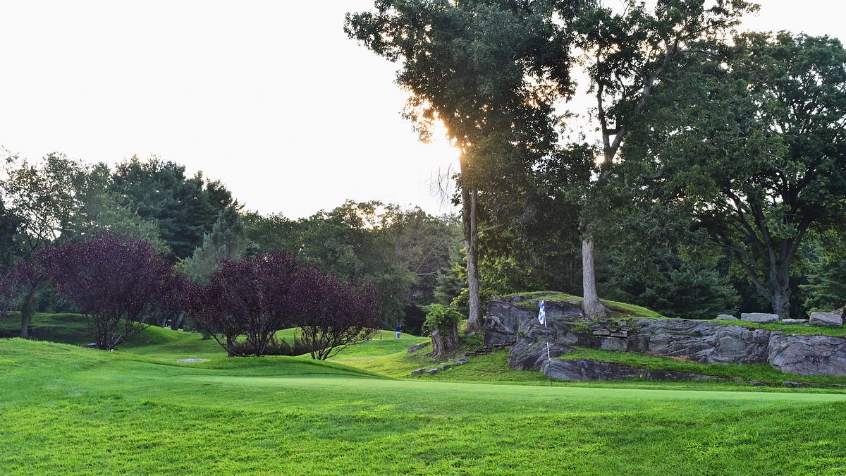 Annika Sorenstam's Press Conference and the Importance of Municipal Courses in Women's Golf