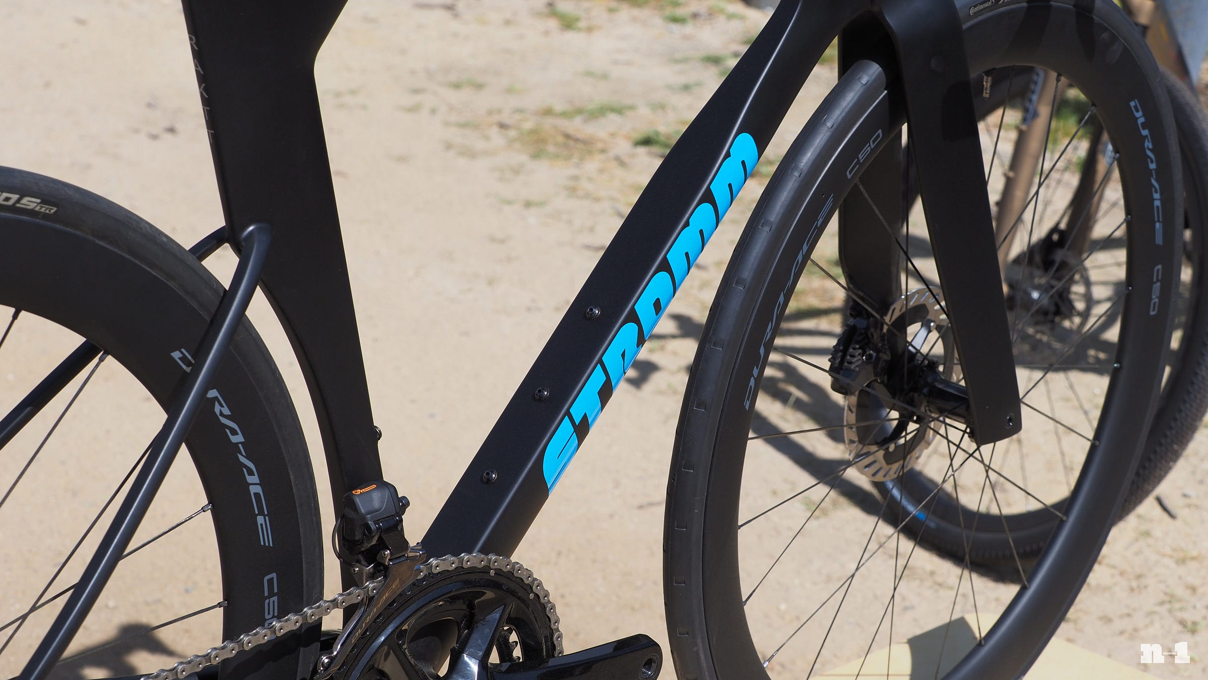 Stromm Cycles RAKTT aero road racing bike