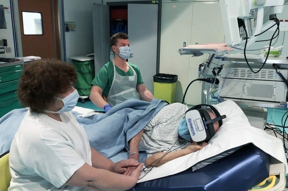 Colonoscopy and virtual reality: the stress-busting combo Colonoscopy and virtual reality: the stress-busting combo