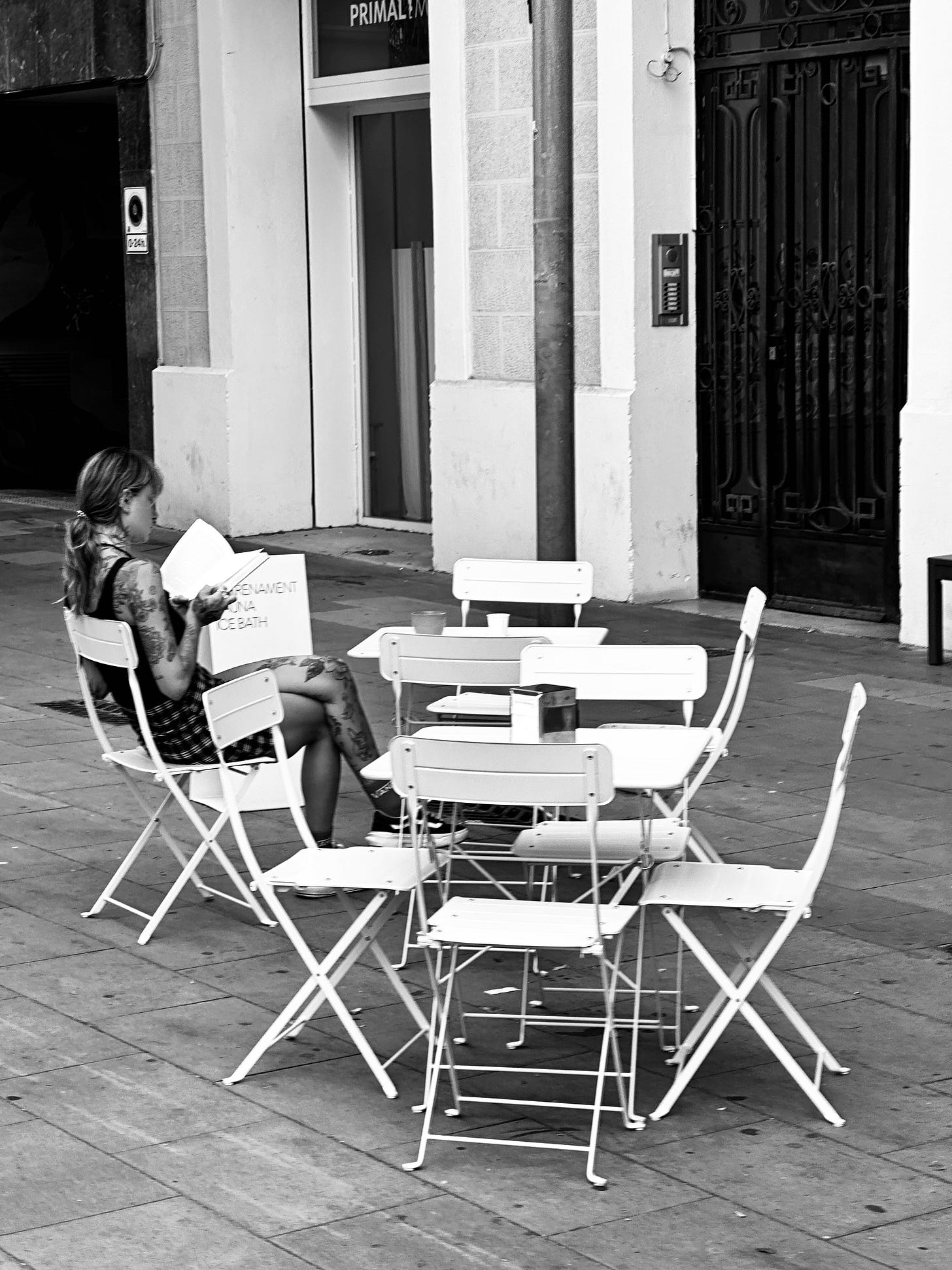 A Quiet Barcelona Sidewalk Moment