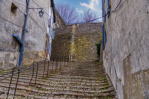 Path to the cathedral